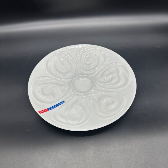 Bodum Provence White Oyster Plate Serving Dish Shell Ceramic Holds 6 Clams - Picture 1 of 8